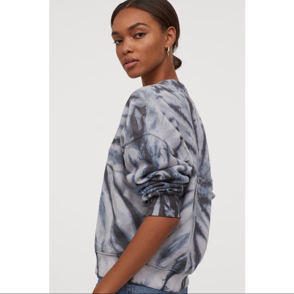 h&m batik sweatshirt